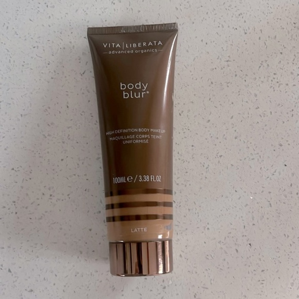 Vita Liberata Body Blur - latte - new and unopened